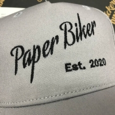 Paper_biker_stickerei