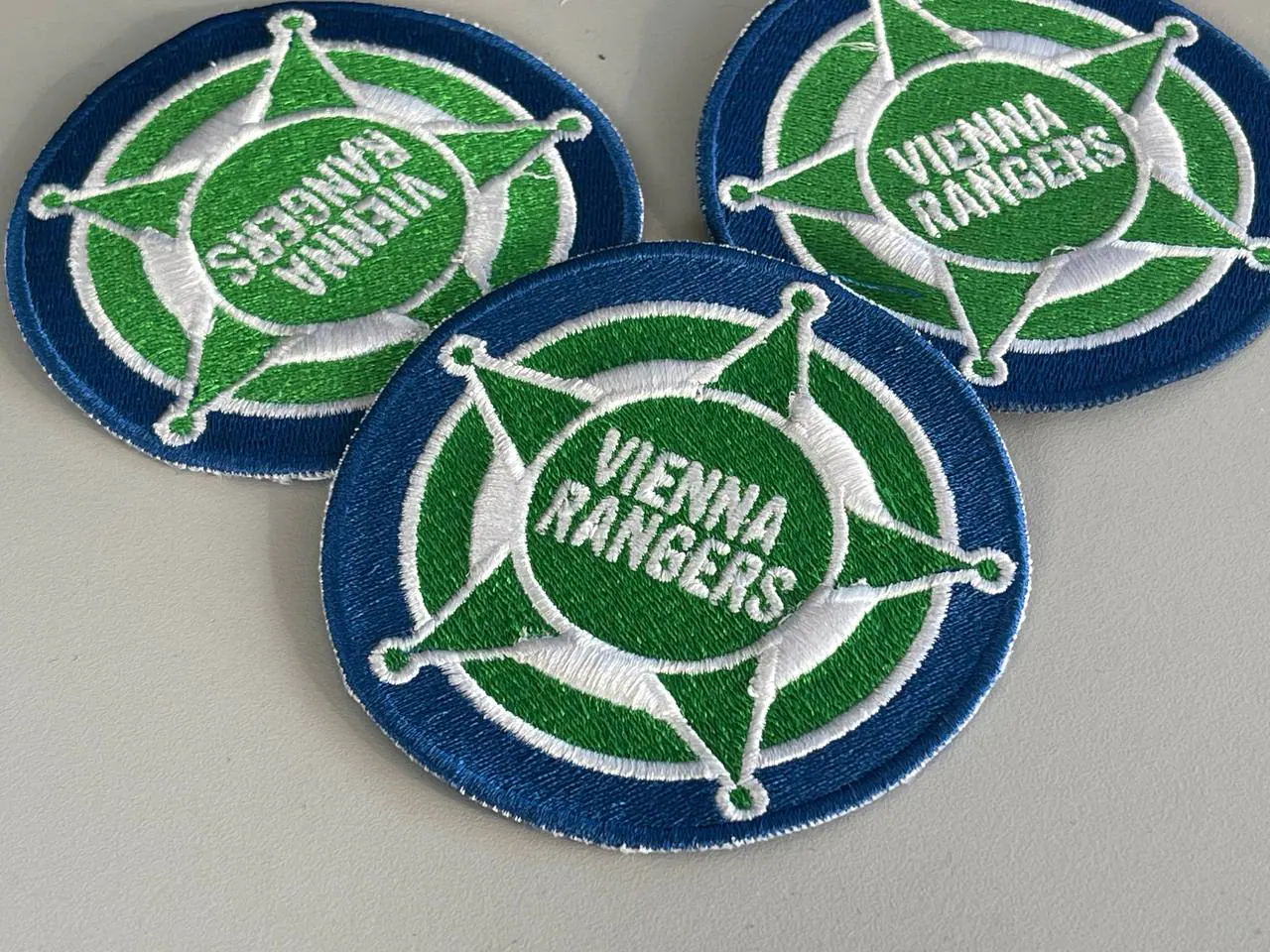 Vienna Rangers runde gestickte Vereinsaufnäher blau-grün