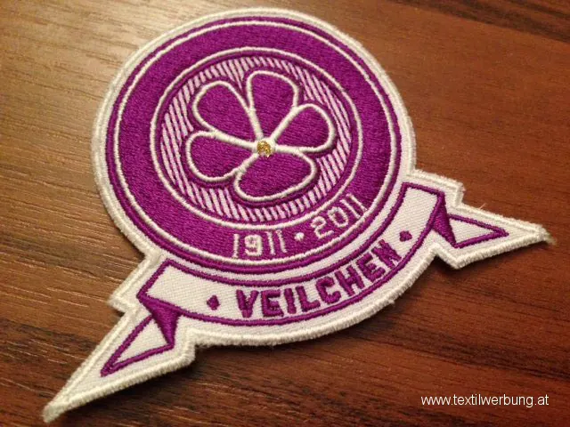 Veilchen Vereinswappen gestickt