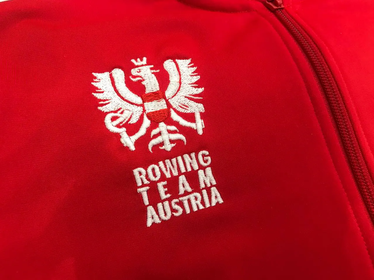 Aufnäher für Marken & Fashion Labels – Beispiel aus unserer Produktion