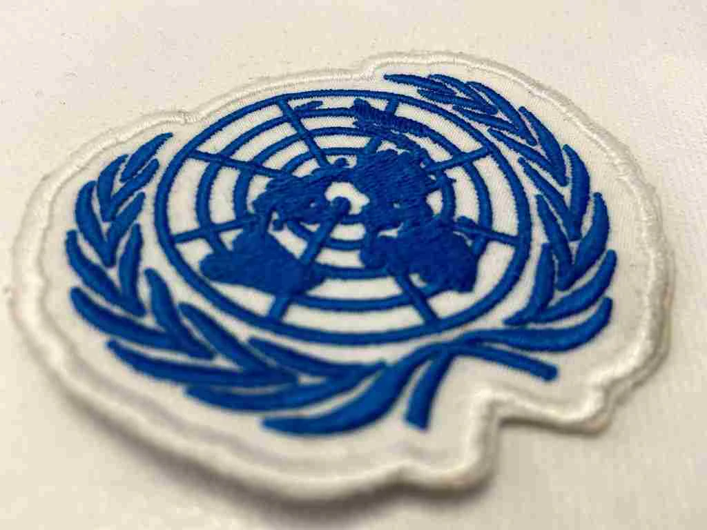 UNIDO Logo konturgeschnittener Aufnäher