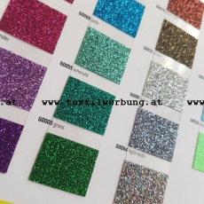 bunte-glitterfolie-textilien-pressen